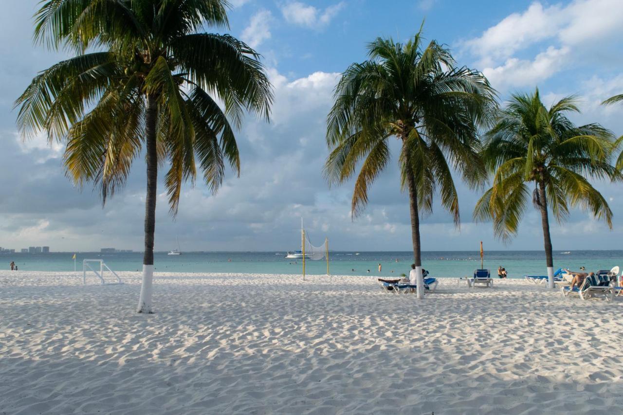 Oceanfront Condo At Voted Best Cancun Sandy Beach Eksteriør billede